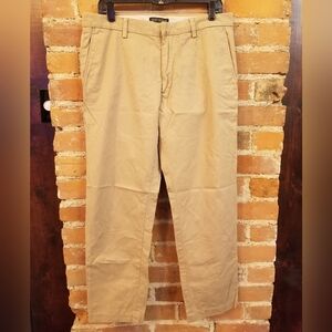 Banana Republic Men's Khaki Chino Pants Vintage Straight Fit Casual Fall Work 34
